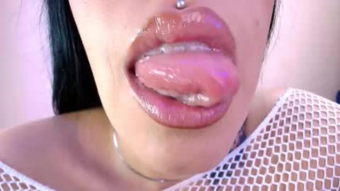 Cattleya online show from 03-21-26, 03:33