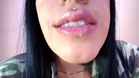 Cattleya online show from 04-26-26, 03:48