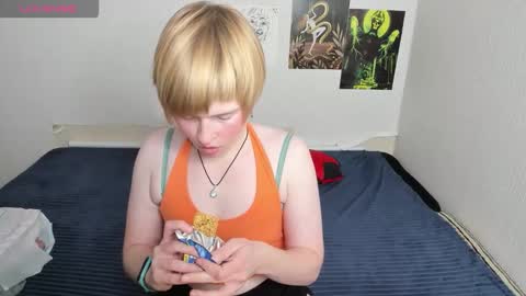 cattie_w_ online show from 11-18-25, 02:06