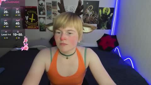 cattie_w_ online show from 12-16-25, 01:21