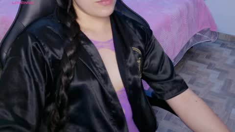 Cattleya online show from 04-14-26, 12:16