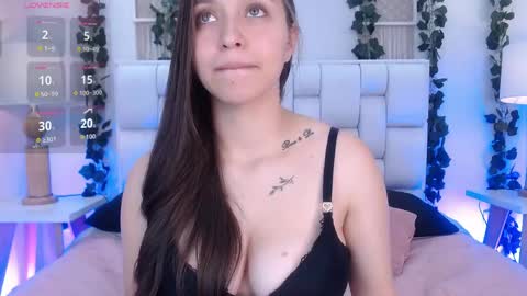 cayetana online show from 05-17-26, 07:54