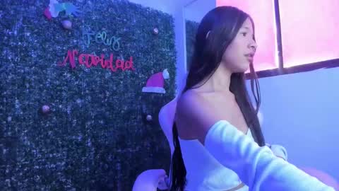 caylin_dolls_ online show from 11-21-25, 06:50