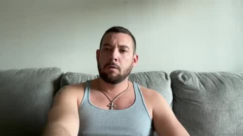 Snapshot of cboyy20 chatting on 02-08-25, 06:01 cboyy20 online show from 02-08-25, 06:01