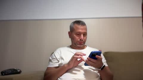 Tomys online show from 06-12-26, 01:59