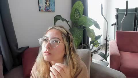 Snapshot of ccuteass chatting on 12-03-24, 03:55 ccuteass online show from 12-03-24, 03:55