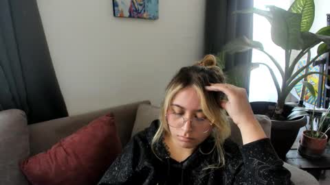 Snapshot of ccuteass chatting on 01-20-25, 04:01 ccuteass online show from 01-20-25, 04:01