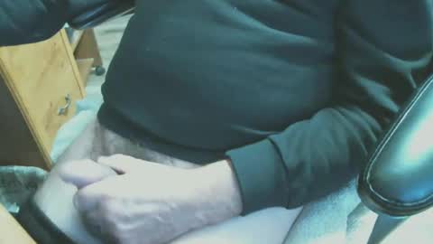 Snapshot of cczt154 chatting on 01-24-25, 10:08 CCzt154 online show from 01-24-25, 10:08