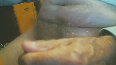 Snapshot of cczt154 chatting on 10-26-25, 04:13 CCzt154 online show from 10-26-25, 04:13