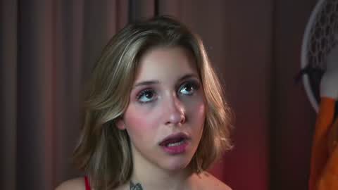Snapshot of ceceliapidcock chatting on 06-14-26, 02:24 Lina online show from 06-14-26, 02:24