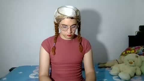 Snapshot of celessteseductora chatting on 07-16-26, 03:29 celessteseductora online show from 07-16-26, 03:29