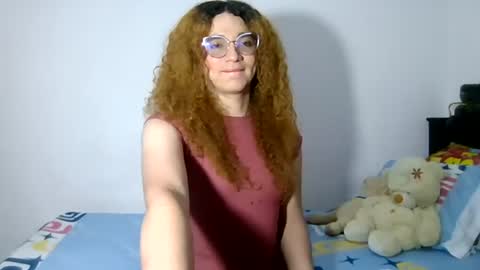 Snapshot of celessteseductora chatting on 07-25-26, 07:33 celessteseductora online show from 07-25-26, 07:33