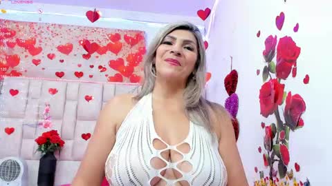 Snapshot of celeste_lincon chatting on 05-27-26, 01:57 Celeste Lincon online show from 05-27-26, 01:57