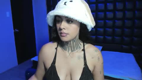 Snapshot of celeste_owen18 chatting on 11-22-25, 03:16 celeste owen18 online show from 11-22-25, 03:16