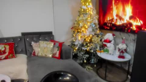 mia  sofiabohorquez INSTAGRAM online show from 12-22-25, 11:24