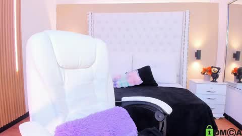 Celeste Wayne online show from 11-06-25, 11:59