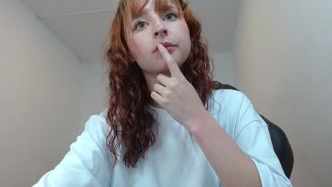 Snapshot of celesteayase chatting on 02-03-25, 09:18 celesteayase online show from 02-03-25, 09:18