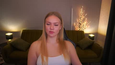 celestenoirr online show from 10-27-25, 07:12