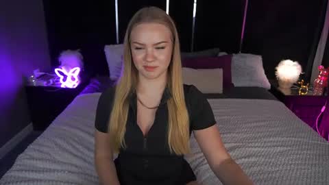 celestenoirr online show from 07-10-26, 01:47