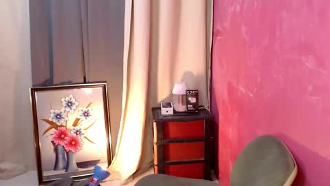 Snapshot of celestial_joannah chatting on 11-19-25, 06:19 merry joannah online show from 11-19-25, 06:19