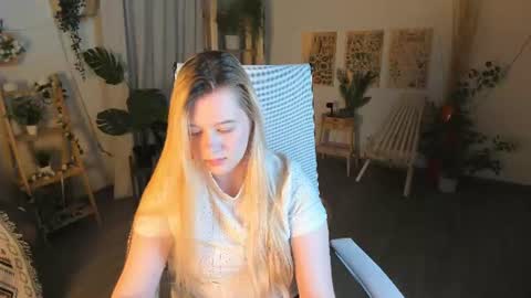 Snapshot of celestinemauriac chatting on 06-16-26, 06:54 your cute kitty online show from 06-16-26, 06:54