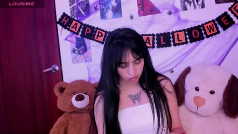 Snapshot of celestinepurple chatting on 10-12-25, 04:44 Celestineeeeee online show from 10-12-25, 04:44