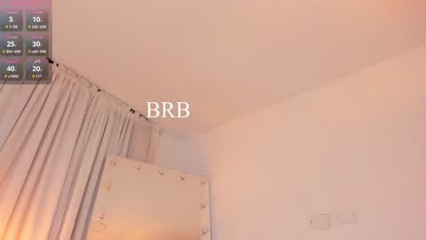 Snapshot of celia_dubois chatting on 01-22-25, 12:16 Ari online show from 01-22-25, 12:16