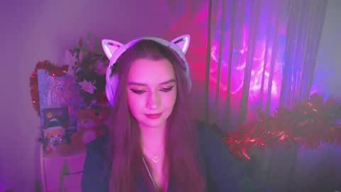 Snapshot of celia_sensual_ chatting on 03-08-26, 05:28 celia_sensual_ online show from 03-08-26, 05:28