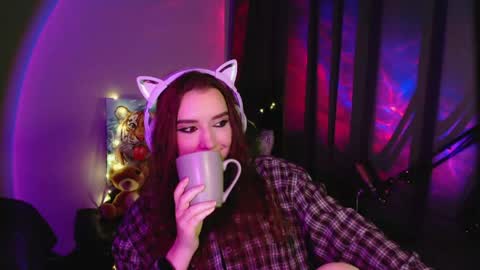 Snapshot of celia_sensual_ chatting on 05-31-26, 08:43 celia_sensual_ online show from 05-31-26, 08:43