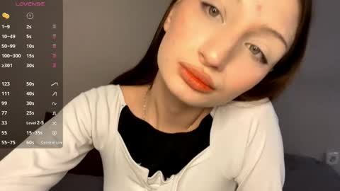 Snapshot of celinaimmel chatting on 05-23-26, 09:35 Eva online show from 05-23-26, 09:35