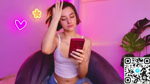  Celine  online show from 04-10-26, 03:45