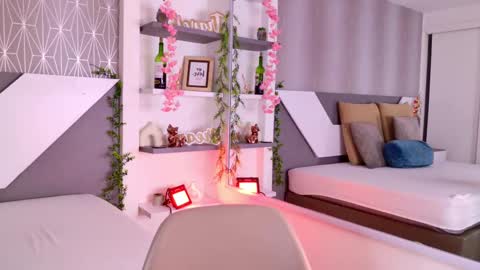 Snapshot of celine_lee chatting on 10-04-25, 08:18 Celine online show from 10-04-25, 08:18