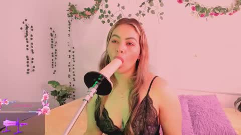 Hello guys my name is Sofi and Lizzie and  Vanessa online show from 11-27-25, 02:52