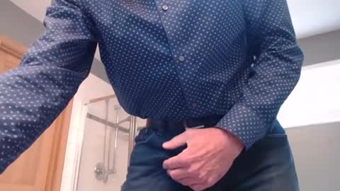 Snapshot of centerfield24 chatting on 02-28-25, 06:31 Centerfield online show from 02-28-25, 06:31