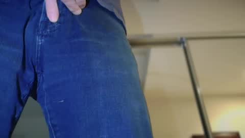 Snapshot of centerfield24 chatting on 10-01-25, 03:40 Centerfield online show from 10-01-25, 03:40