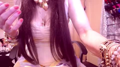 Cerise online show from 09-14-25, 10:53