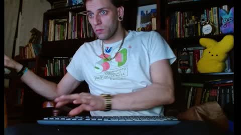 Snapshot of cguffey2284 chatting on 02-16-25, 01:14 cguffey2284 online show from 02-16-25, 01:14