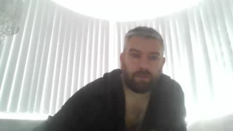 ch33ky85 online show from 01-12-26, 01:05