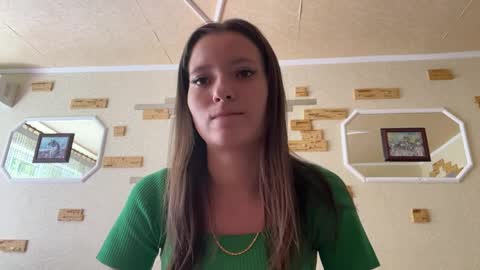 Snapshot of chaesoffel chatting on 05-29-26, 08:12 Luna online show from 05-29-26, 08:12