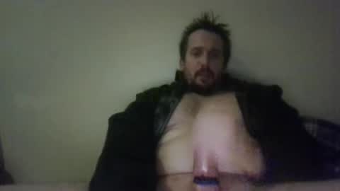 Snapshot of champagneandbitches chatting on 09-22-25, 09:39 champagneandbitches online show from 09-22-25, 09:39