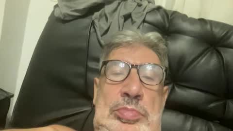 Snapshot of champsex305610 chatting on 03-02-26, 05:53 champsex305610 online show from 03-02-26, 05:53