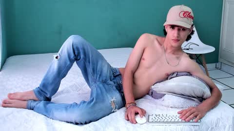 Snapshot of chandler_kenji chatting on 12-09-24, 04:15 Kenji online show from 12-09-24, 04:15