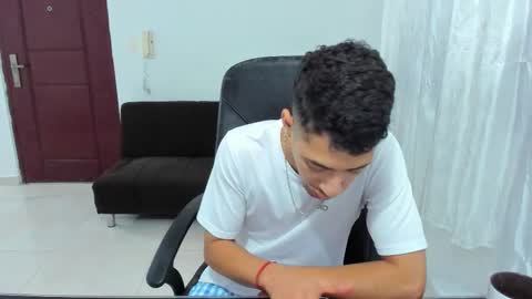 Snapshot of chandler_kenji chatting on 09-16-25, 01:06 Kenji online show from 09-16-25, 01:06