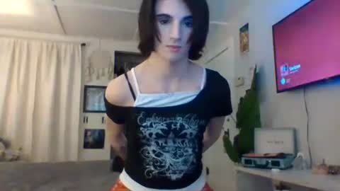 chanel2002 online show from 03-08-25, 05:33