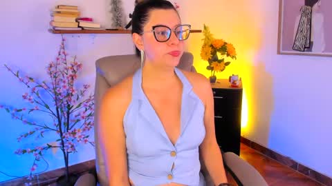 Snapshot of chanell_taylor_ chatting on 06-06-26, 11:59 chanell online show from 06-06-26, 11:59