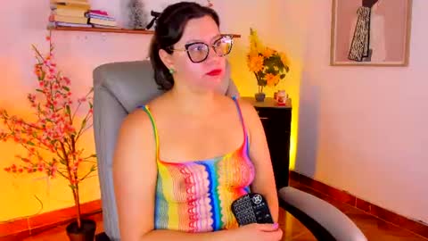 Snapshot of chanell_taylor_ chatting on 06-13-26, 03:21 chanell online show from 06-13-26, 03:21