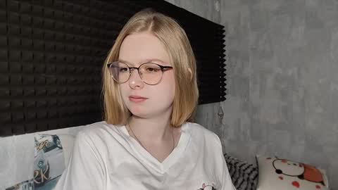 Lia online show from 03-02-26, 06:47