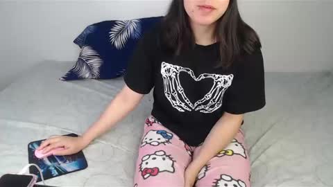 Snapshot of chanelsexyy chatting on 12-11-24, 11:21 Viviana 3 online show from 12-11-24, 11:21