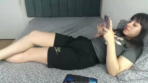 Snapshot of chanelsexyy chatting on 02-17-25, 09:41 Viviana 3 online show from 02-17-25, 09:41