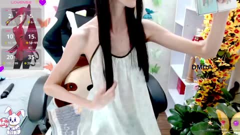 Snapshot of changchang_ chatting on 05-05-26, 01:46 changchang_ online show from 05-05-26, 01:46